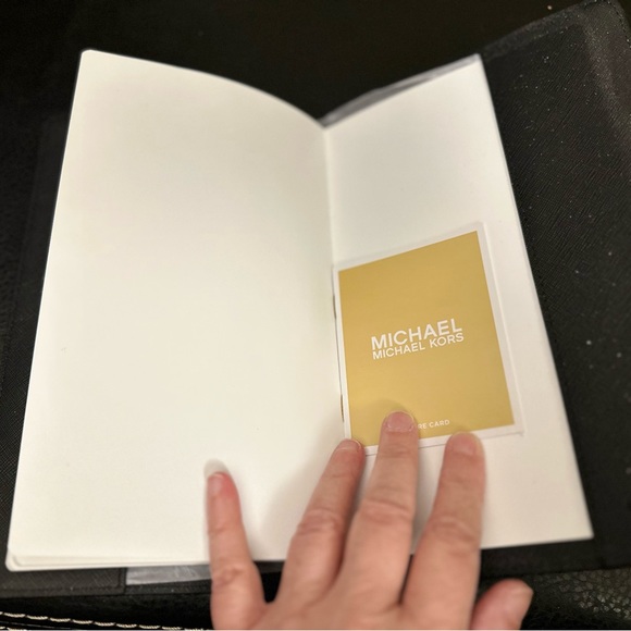 Michael Kors Notebook - Picture 3 of 7